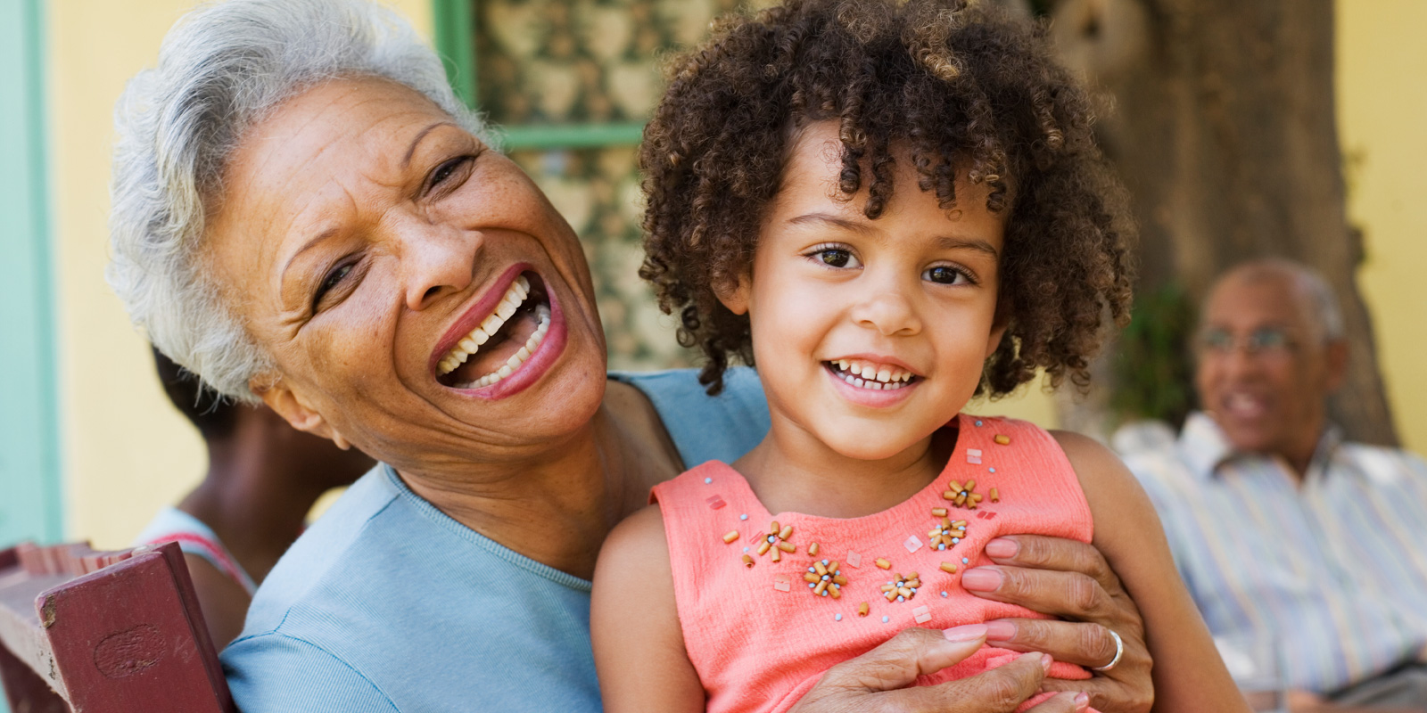 The Science Behind the Bond Between Grandma's and Grandchildren - Motherly